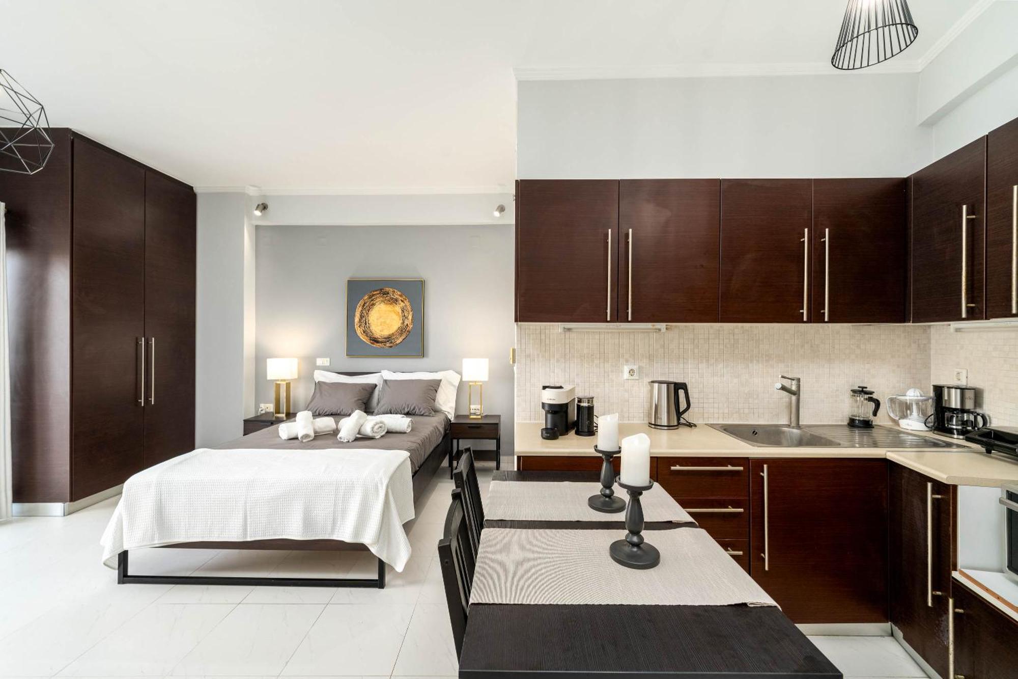 Byron Luxury Apartments Айгио Екстериор снимка