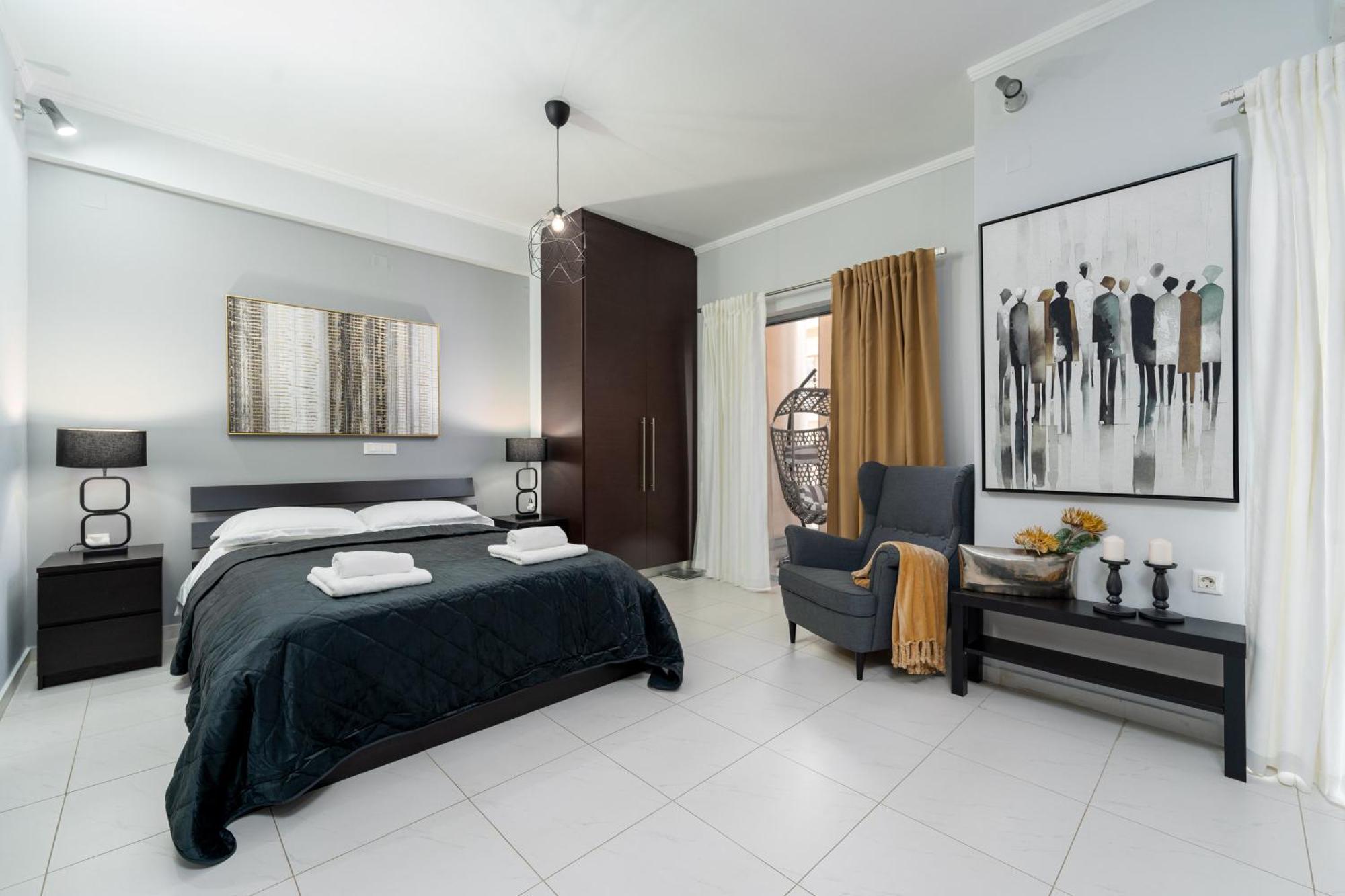 Byron Luxury Apartments Айгио Екстериор снимка