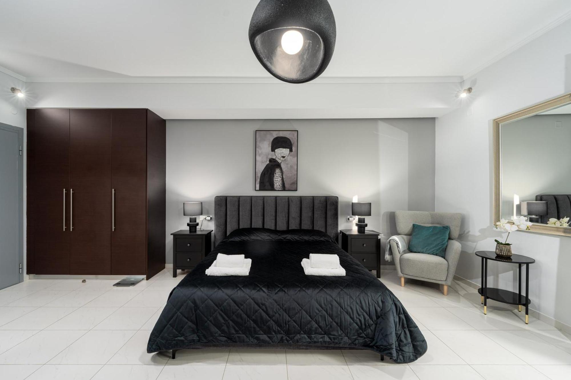Byron Luxury Apartments Айгио Екстериор снимка