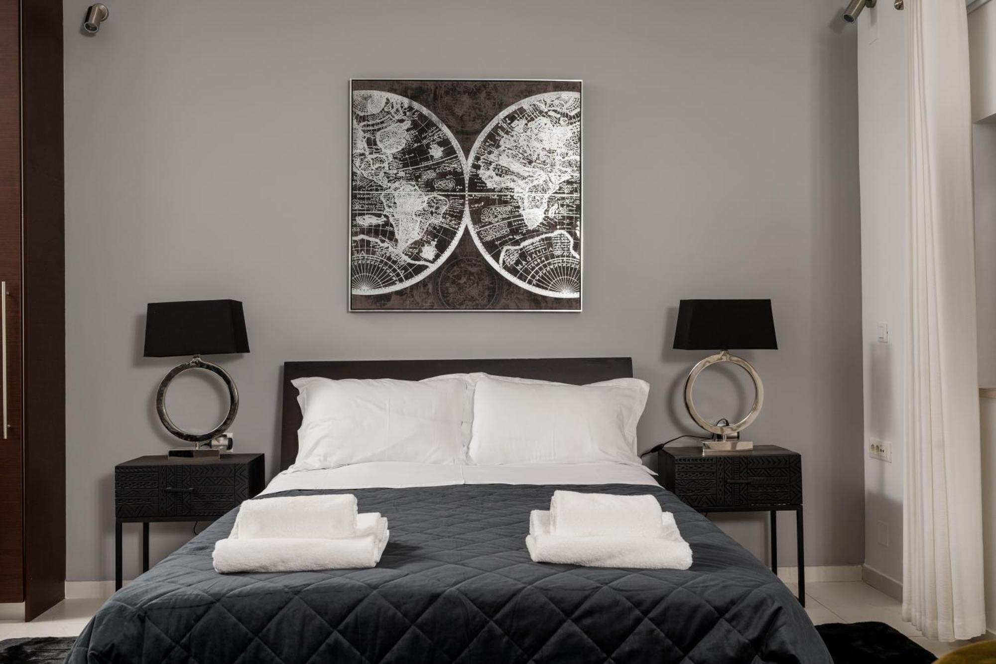 Byron Luxury Apartments Айгио Екстериор снимка
