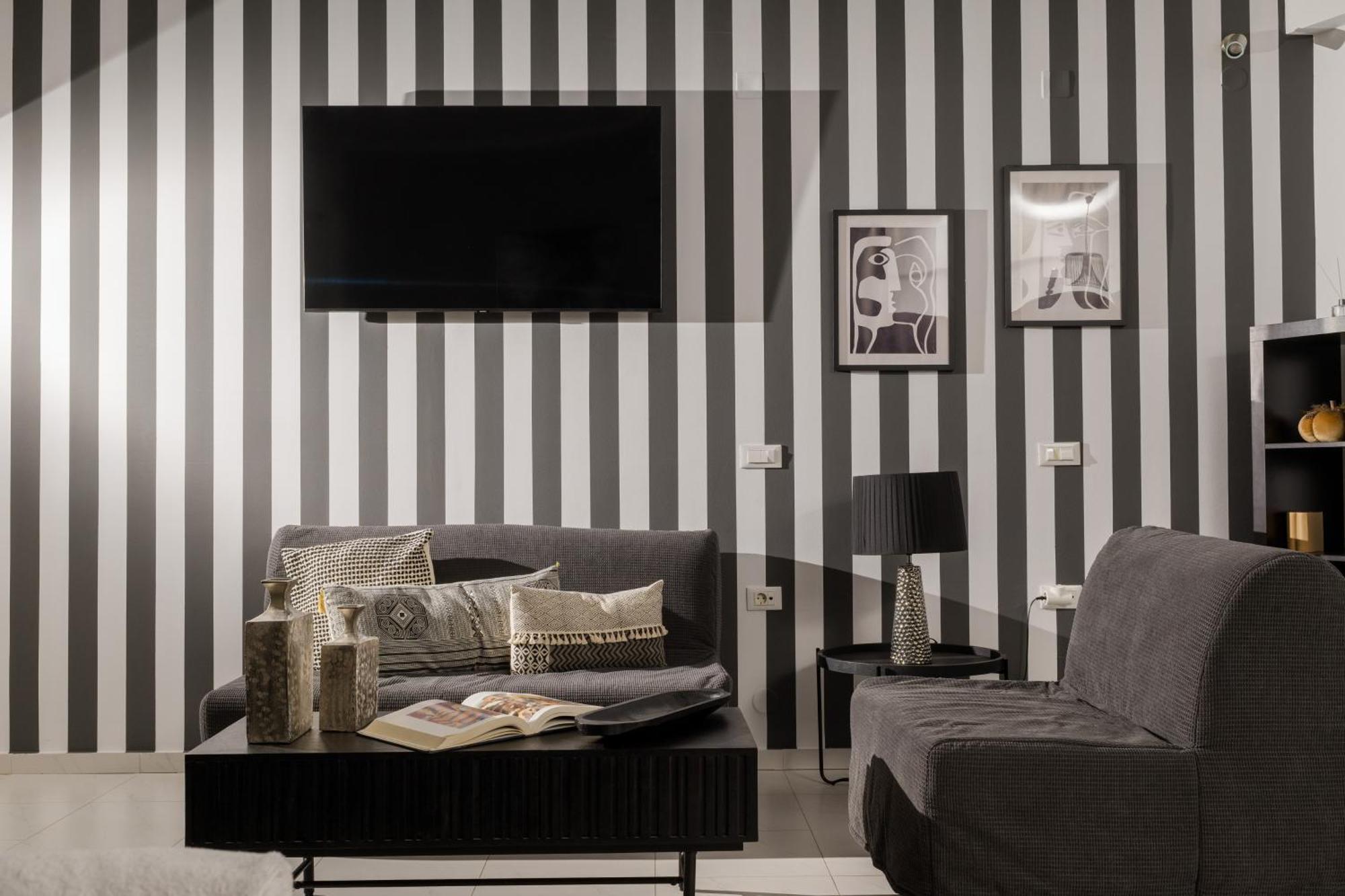 Byron Luxury Apartments Айгио Екстериор снимка
