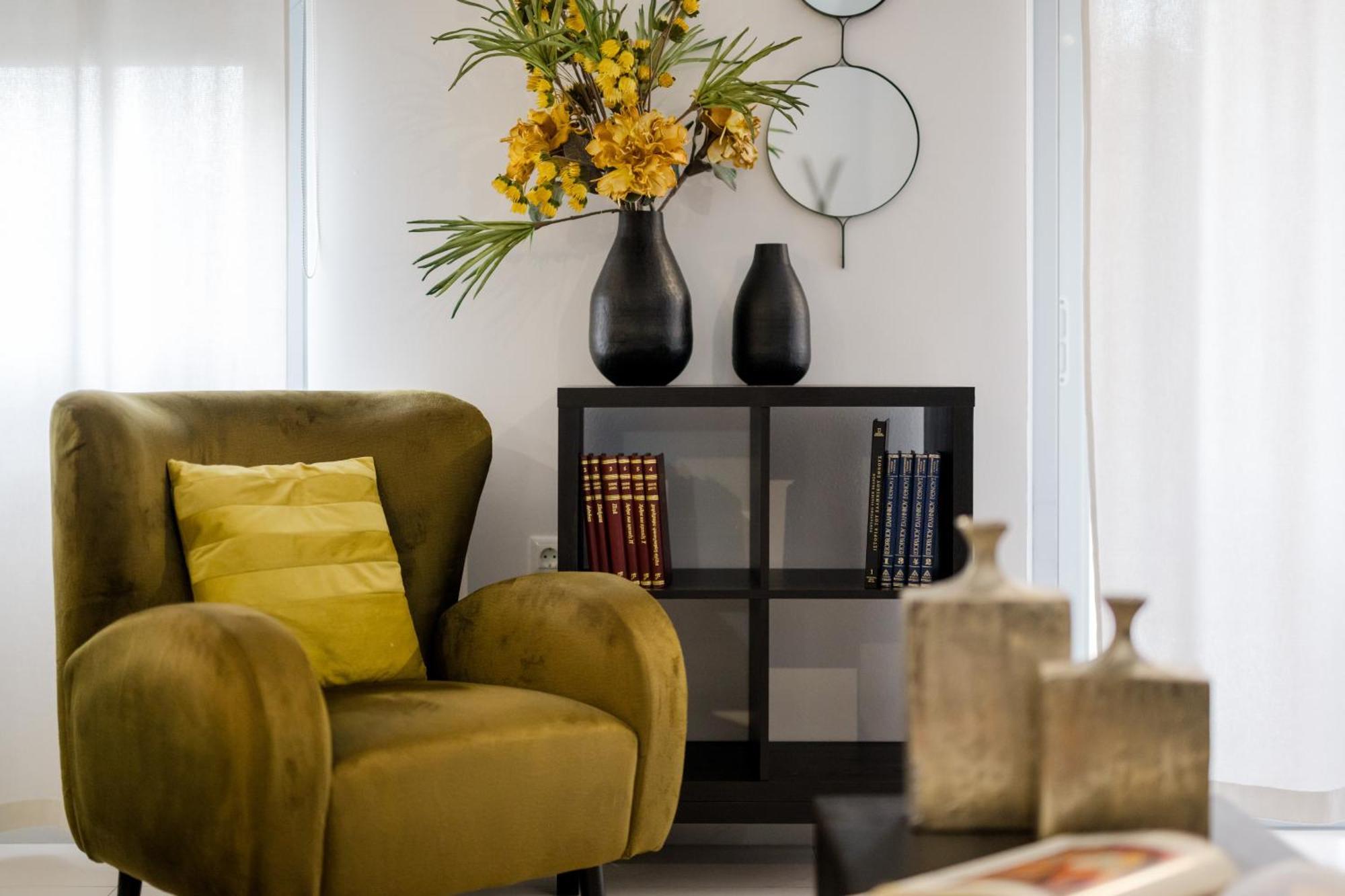 Byron Luxury Apartments Айгио Екстериор снимка